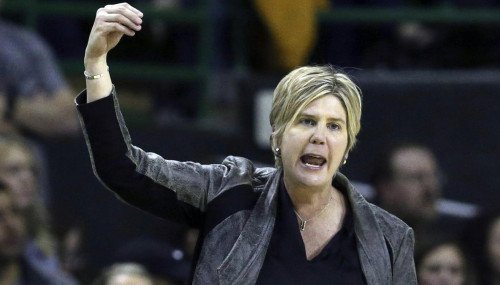Женский тренер Texas Tech уволен через 2 дня после сообщения о злоупотреблении