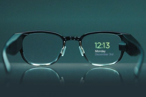 В будущем дисплеи смартфонов будут встроены в наши очки