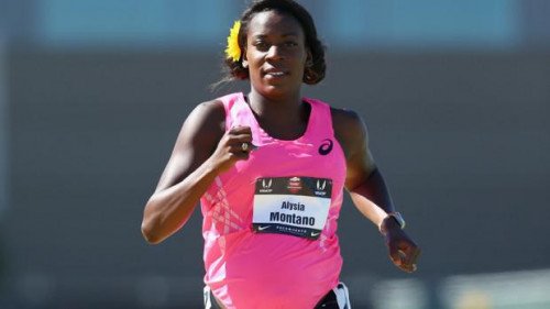Удивительный беременный спринтер проходит 800 м и радостно говорит о своих достижениях
